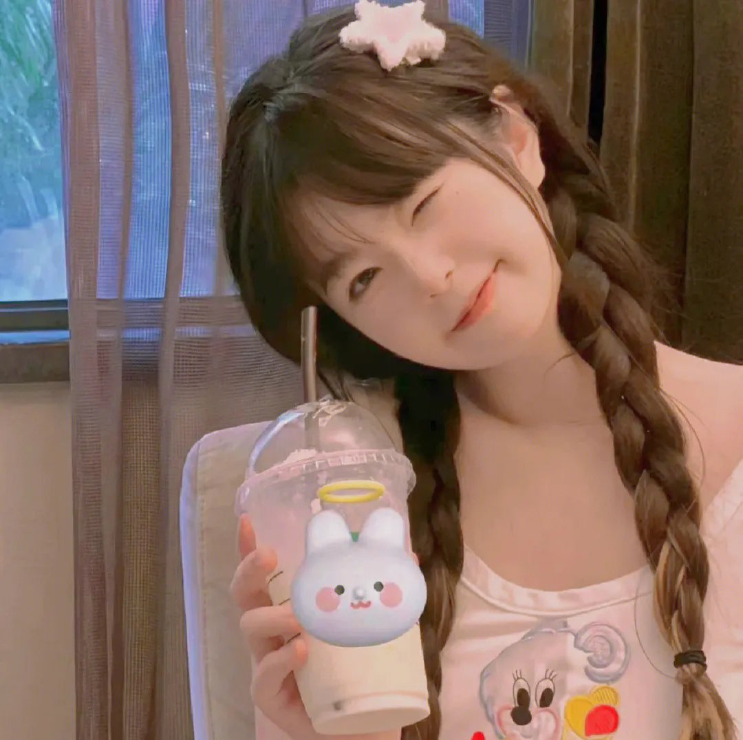 孖胎斗女巫